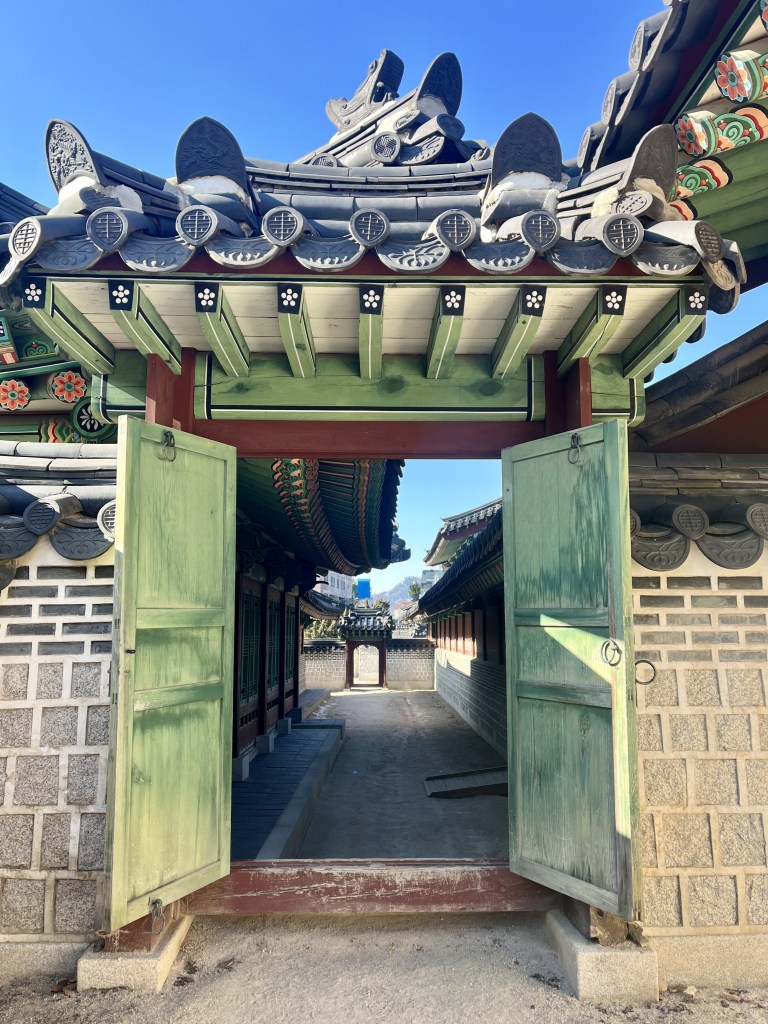 Things to do in Seoul in December, by travel blogger Wandering the Gap