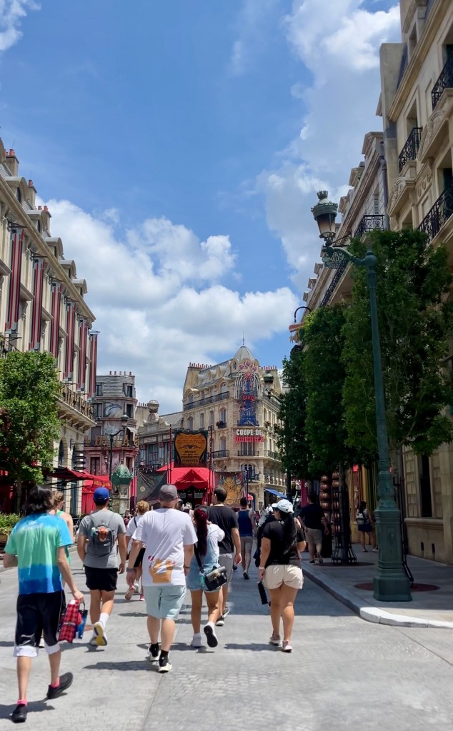 Epic Universe 1-day itinerary, by travel blogger Wandering the Gap