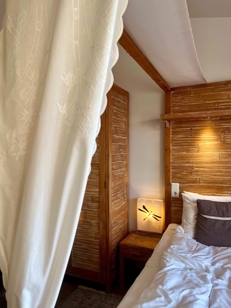 Iceland itinerary, by travel blogger Wandering the Gap