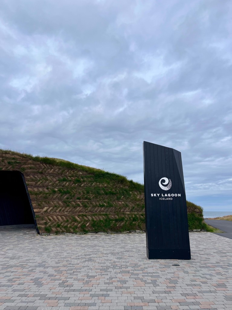 Iceland itinerary, by travel blogger Wandering the Gap